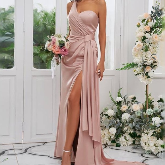 Hebeos formal dress brand new - Picture 1 of 3